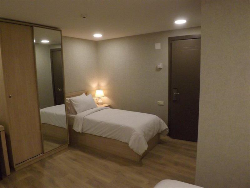 Green Corner Hotel ティビリシ エクステリア 写真